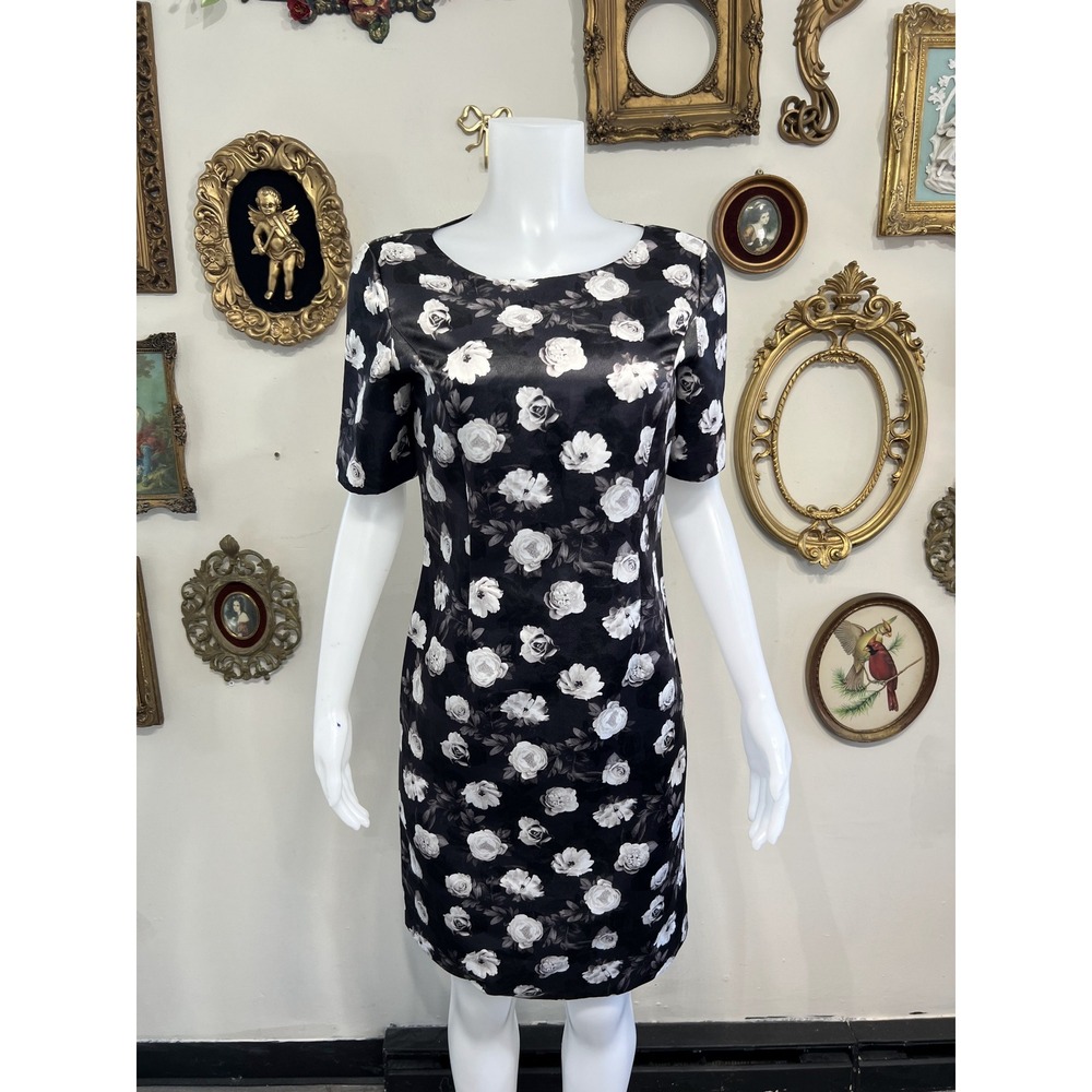346 Brooks Brothers Black/White Floral Rose Print Short Sleeve Sheath Dress Sz 4